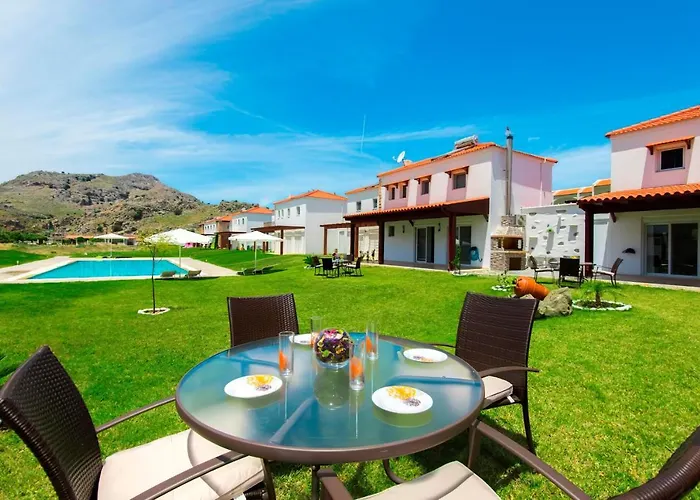 Renthub Villas At Kolympia
